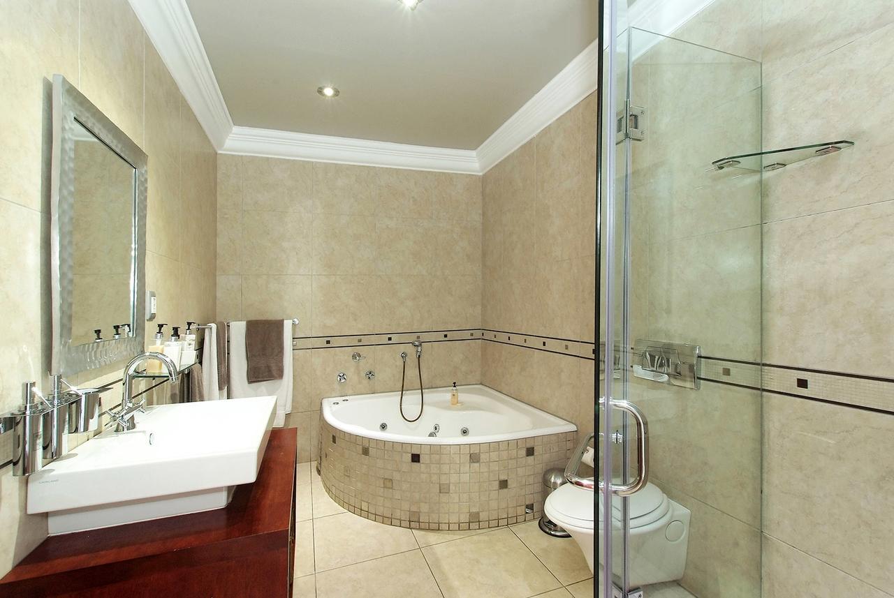 uShaka Manor Guest House Durban Extérieur photo